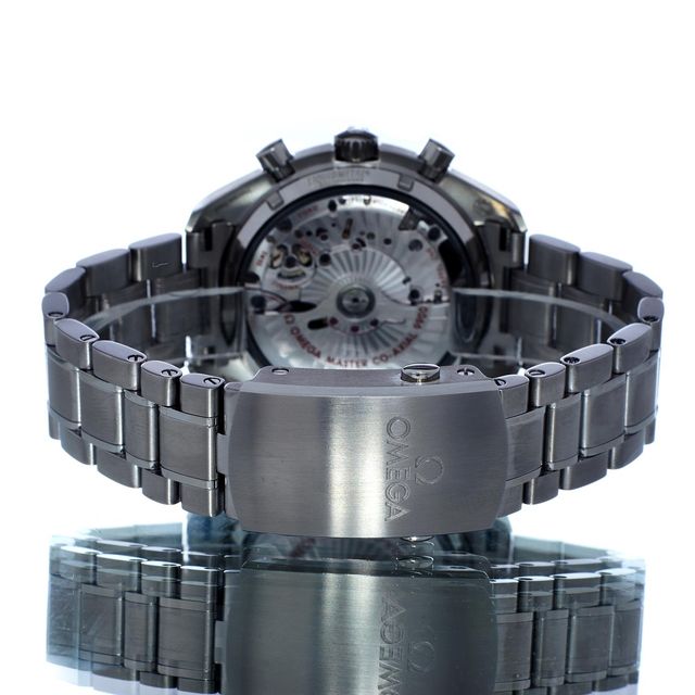 Omega Speedmaster Racing 329.30.44.51.01.001 Image 3